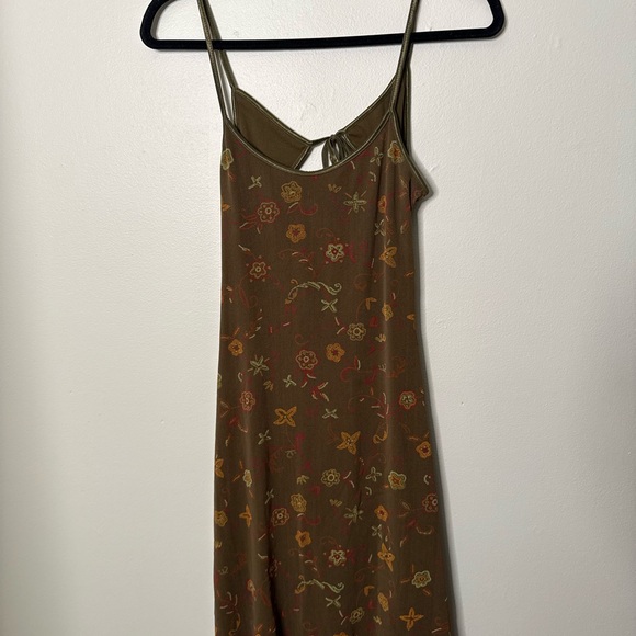 Currants Dresses & Skirts - Vintage Floral Patterned Dress